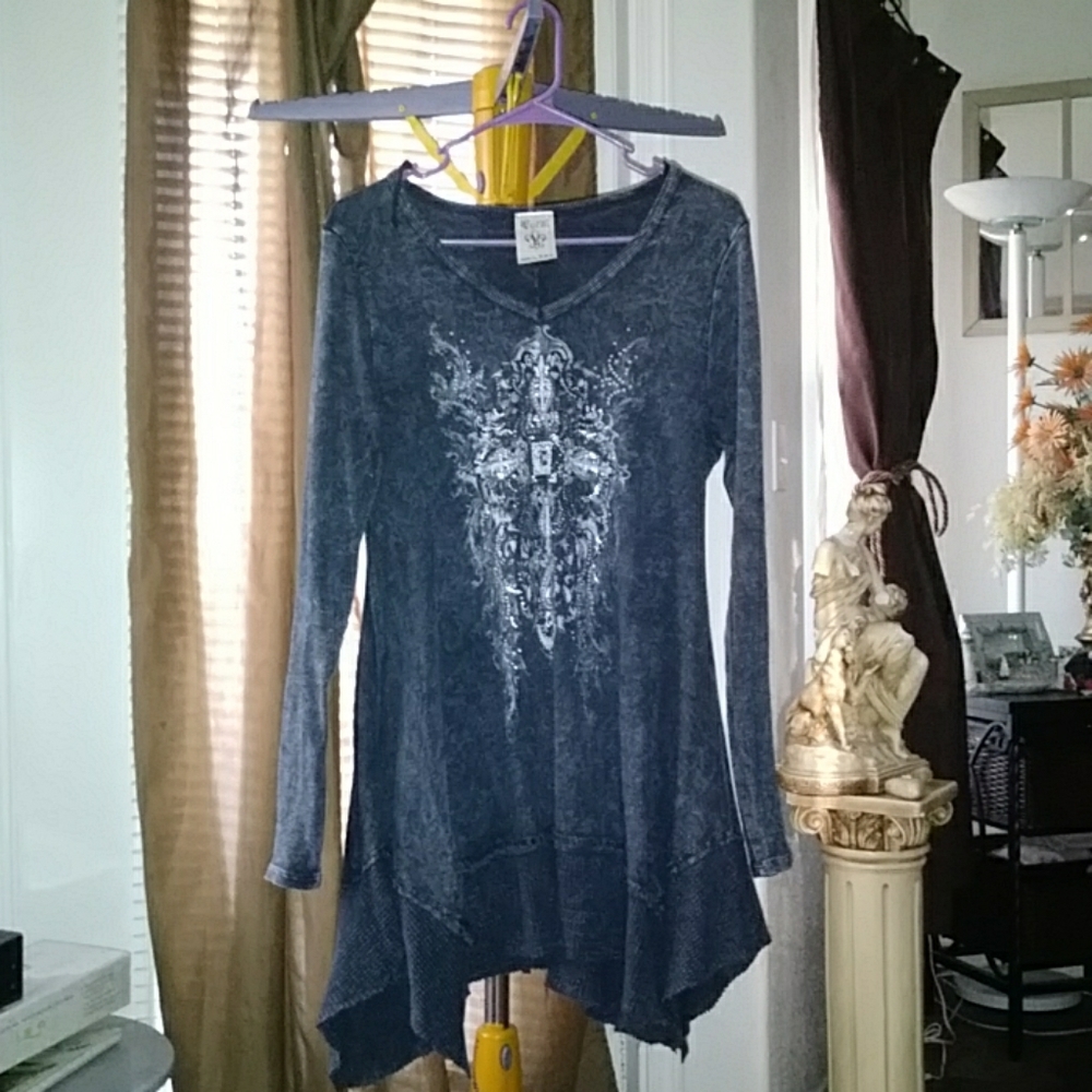 Long sleeve Vocal top